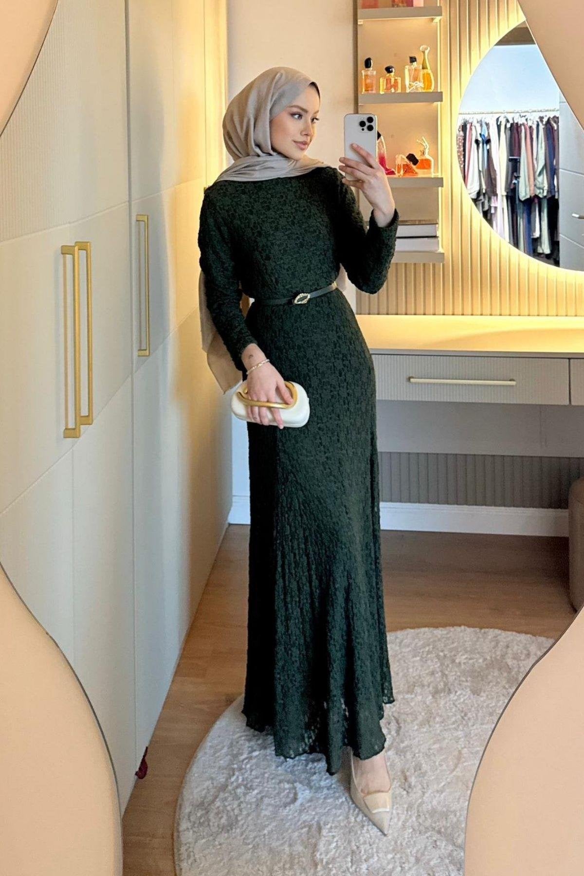 Emerald Dentelle Dress