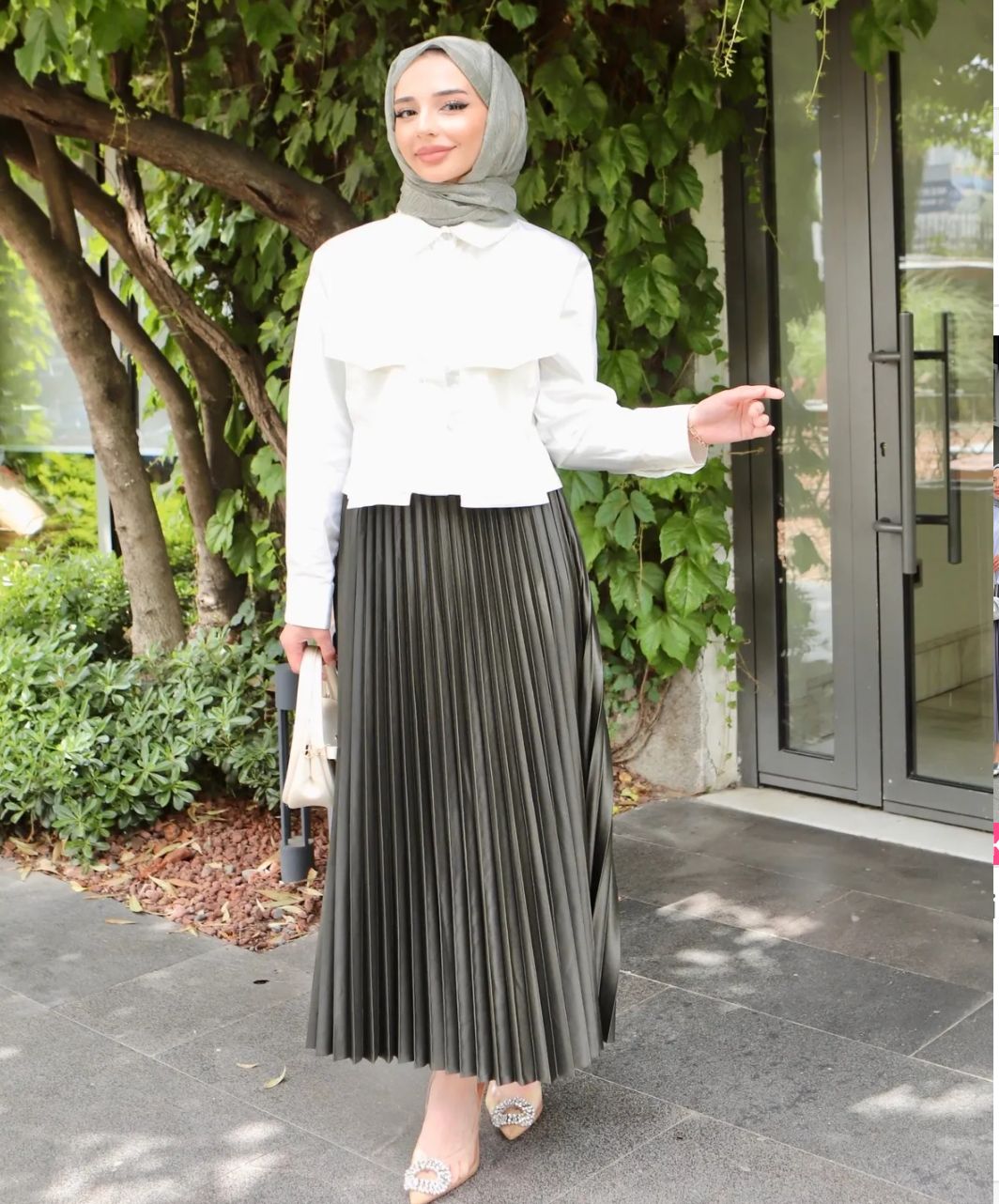 Kaki Plisse Skirt