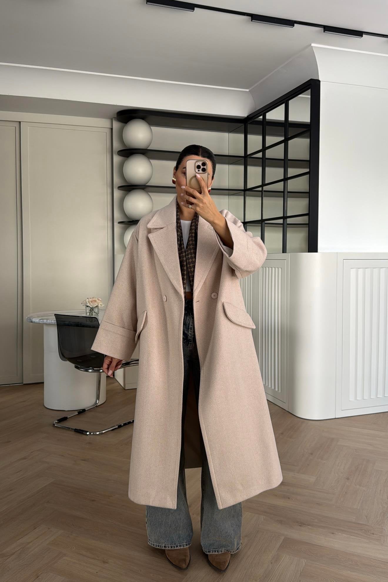 Elegancy Off White Coat