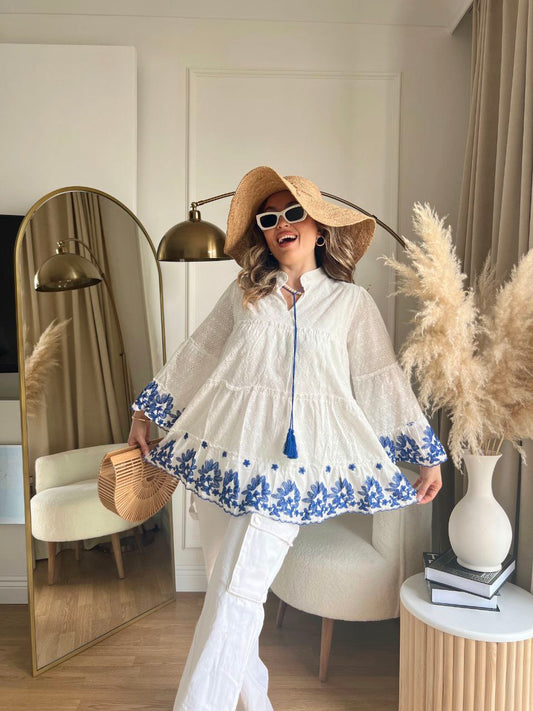 Broderie blouse