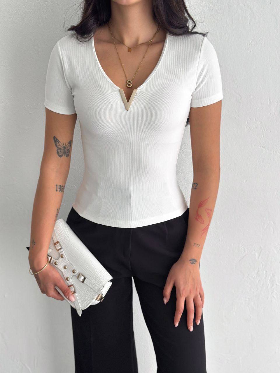 White V Top