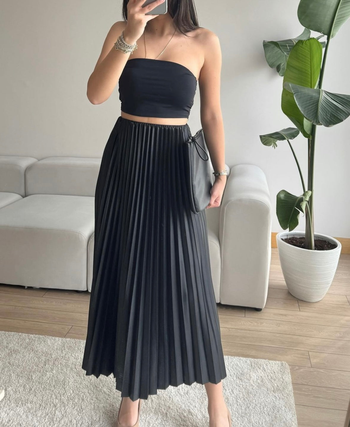 Black plissé long skirt