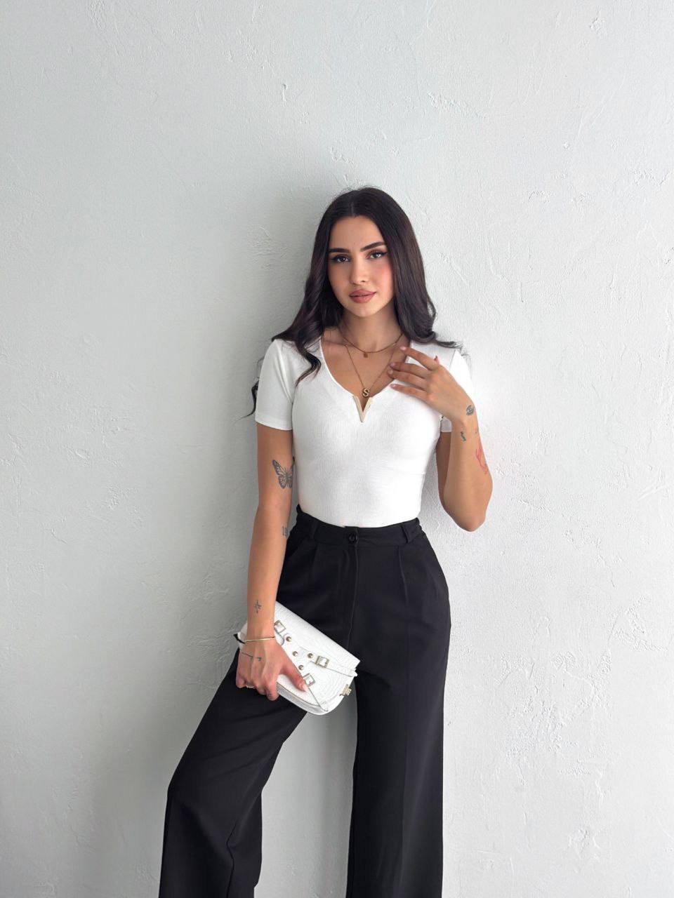 White V Top