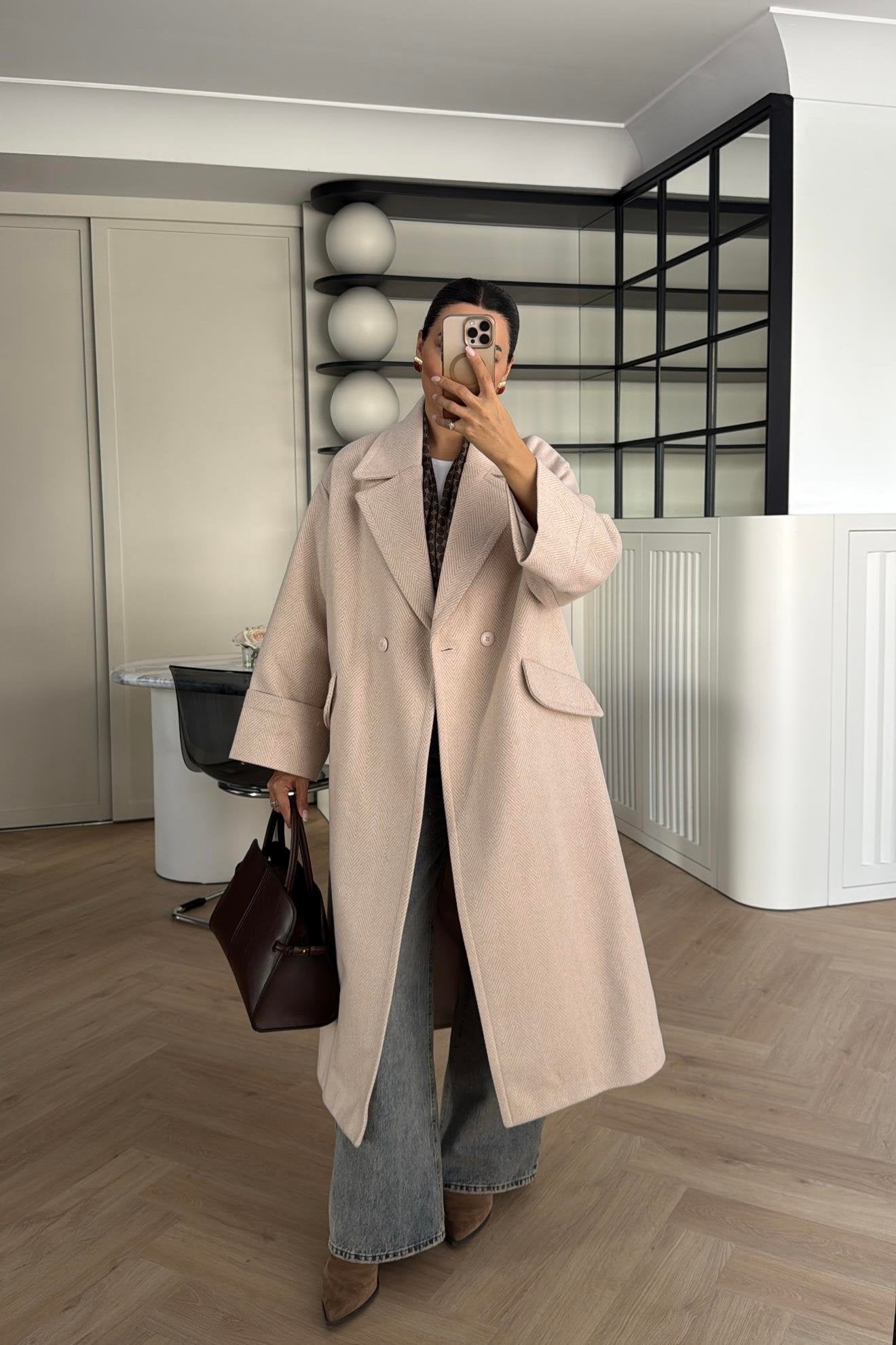 Elegancy Off White Coat