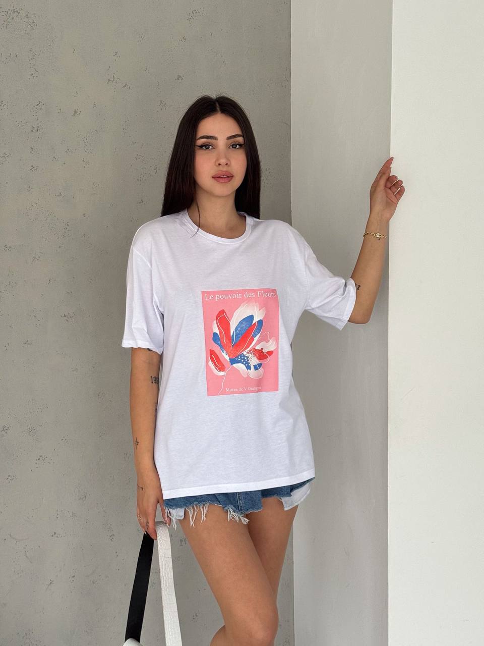 Flora tshirt
