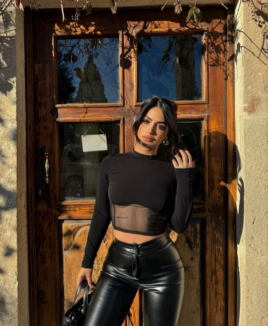 Black Transparent Crop